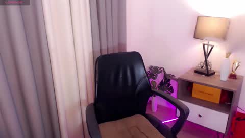 Selena the real cummer online show from December 8, 7:58 am
