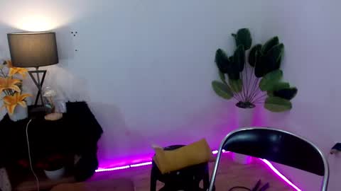 Selena the real cummer online show from December 10, 2:28 pm
