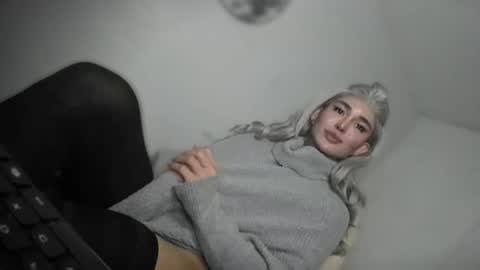 Snapshot of transnextdoor_ chatting on March 17, 3:33 am ALMIGHTY GODDESS VALENTINA online show from March 17, 3:33 am