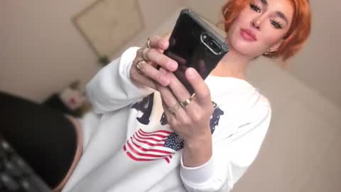 Snapshot of transnextdoor_ chatting on March 27, 7:24 pm ALMIGHTY GODDESS VALENTINA online show from March 27, 7:24 pm