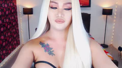 Snapshot of transplayfullolivia chatting on June 28, 11:00 pm KYLIE BELLA TS online show from June 28, 11:00 pm