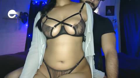 travisandnina online show from January 15, 2:54 pm