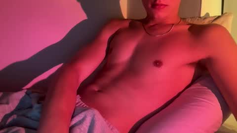 travvy19 online show from February 17, 12:12 pm