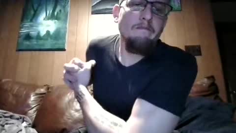 Snapshot of trazzle13 chatting on April 4, 10:57 am trazzle13 online show from April 4, 10:57 am