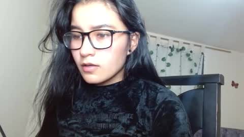 Snapshot of trebol_4 chatting on January 8, 1:30 am trebol_4 online show from January 8, 1:30 am