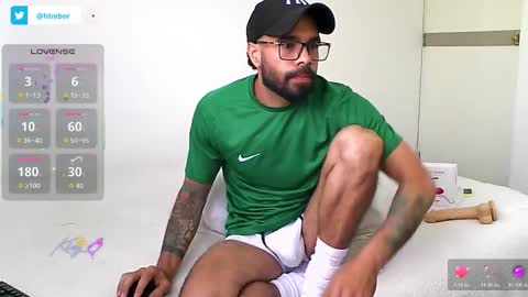 Hunter man online show from February 17, 6:36 pm