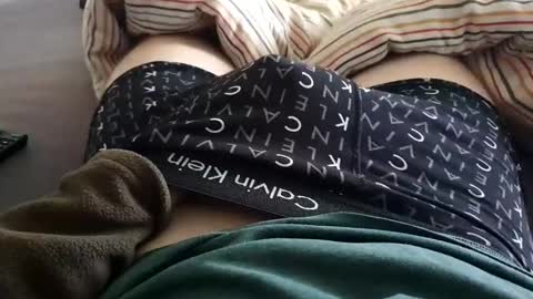 tree1989 online show from October 25, 10:23 am