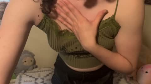 treecups online show from May 12, 10:07 pm