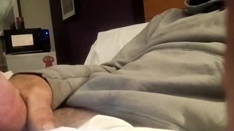 treedude303720 online show from September 10, 10:54 pm