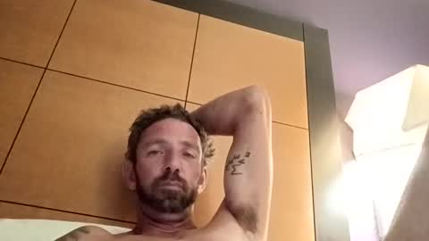 treedude303720 online show from September 19, 1:40 am