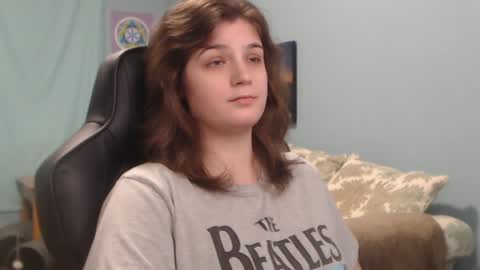 Snapshot of treejeanne chatting on December 10, 4:38 pm TreeJeanne online show from December 10, 4:38 pm