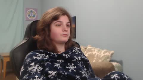 Snapshot of treejeanne chatting on December 13, 4:05 pm TreeJeanne online show from December 13, 4:05 pm