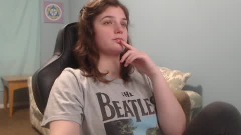 Snapshot of treejeanne chatting on December 15, 7:21 pm TreeJeanne online show from December 15, 7:21 pm