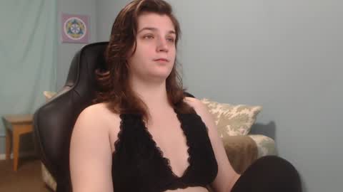 Snapshot of treejeanne chatting on December 24, 1:50 pm TreeJeanne online show from December 24, 1:50 pm