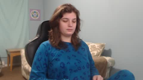 Snapshot of treejeanne chatting on December 28, 2:53 pm TreeJeanne online show from December 28, 2:53 pm