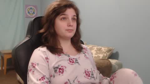 Snapshot of treejeanne chatting on December 31, 2:51 am TreeJeanne online show from December 31, 2:51 am