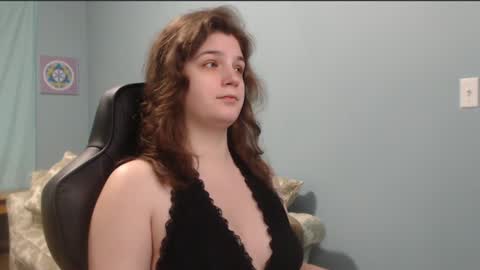Snapshot of treejeanne chatting on January 1, 5:33 pm TreeJeanne online show from January 1, 5:33 pm