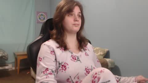 Snapshot of treejeanne chatting on February 5, 11:06 pm TreeJeanne online show from February 5, 11:06 pm