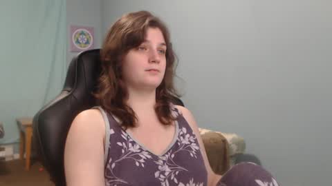 Snapshot of treejeanne chatting on February 9, 3:11 am TreeJeanne online show from February 9, 3:11 am