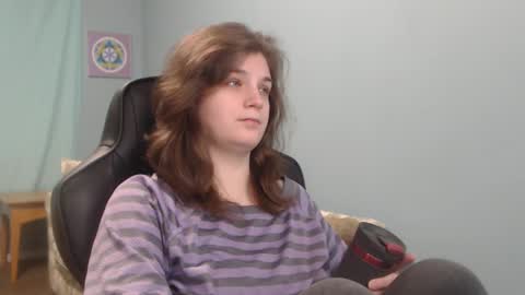 Snapshot of treejeanne chatting on February 16, 1:27 pm TreeJeanne online show from February 16, 1:27 pm