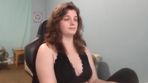 Snapshot of treejeanne chatting on February 23, 1:10 pm TreeJeanne online show from February 23, 1:10 pm