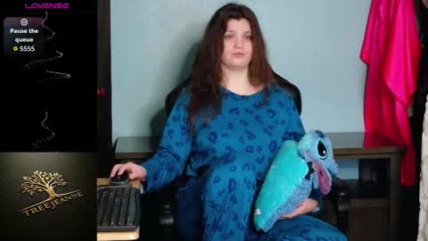 Snapshot of treejeanne chatting on March 11, 1:55 am TreeJeanne online show from March 11, 1:55 am