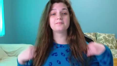 Snapshot of treejeanne chatting on April 16, 10:34 pm TreeJeanne online show from April 16, 10:34 pm