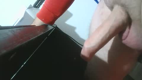 Snapshot of treki1979 chatting on January 15, 11:48 am treki1979 online show from January 15, 11:48 am