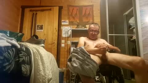 trekkertje12345 online show from July 12, 9:17 pm