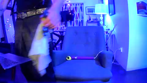 Trent Pounder online show from December 6, 8:37 am