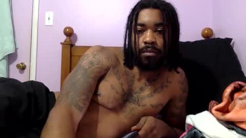 Snapshot of tretre16 chatting on October 21, 8:04 am Tre online show from October 21, 8:04 am