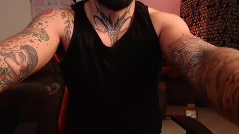 Snapshot of trevor_hilton_ chatting on February 12, 1:41 am trevor online show from February 12, 1:41 am