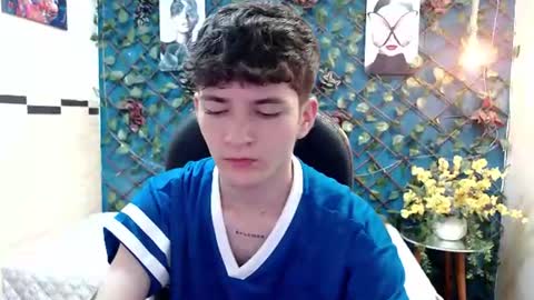 Snapshot of trevor_mob chatting on June 26, 2:54 pm trevor_mob online show from June 26, 2:54 pm