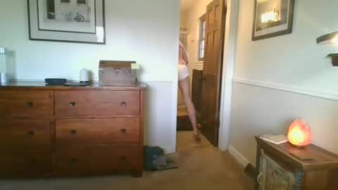 Snapshot of trevorhill99 chatting on December 31, 5:18 pm Trevor Hill online show from December 31, 5:18 pm