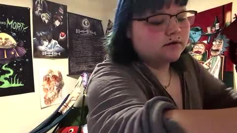 Snapshot of trhothoney chatting on March 6, 5:35 am Trixie online show from March 6, 5:35 am