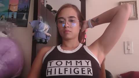 Snapshot of triana_bell chatting on May 2, 9:09 pm triana_bell online show from May 2, 9:09 pm