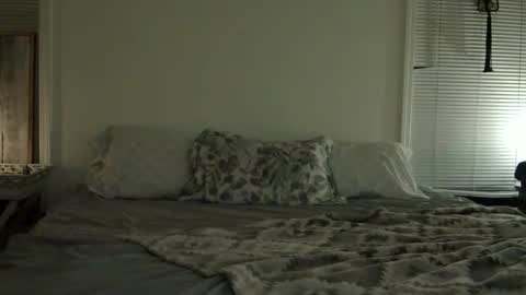 Snapshot of trickquestion chatting on November 9, 6:23 am trickquestion online show from November 9, 6:23 am