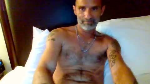 Snapshot of trickymee13 chatting on September 15, 5:40 am trickymee13 online show from September 15, 5:40 am