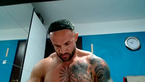 tridentmuscles online show from October 15, 7:03 pm