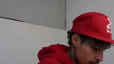 Snapshot of trieone chatting on February 14, 8:31 am - trieone online show from February 14, 8:31 am