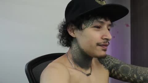 - trieone online show from December 18, 4:02 pm