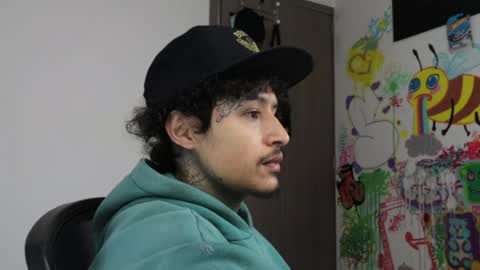 - trieone online show from April 1, 2:14 pm