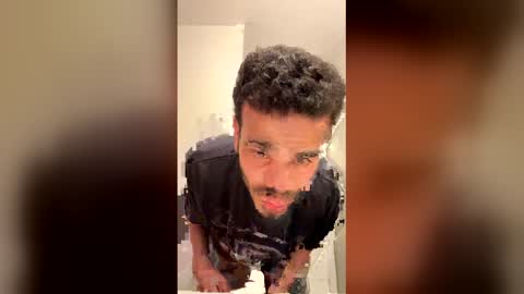 Snapshot of trifling_smok3 chatting on April 11, 11:09 pm trifling_smok3 online show from April 11, 11:09 pm