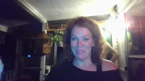 Snapshot of trikkinikki378 chatting on September 27, 5:56 am Squirter Queen online show from September 27, 5:56 am