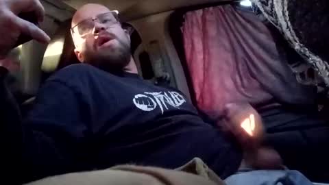 triller402 online show from March 25, 2:23 pm