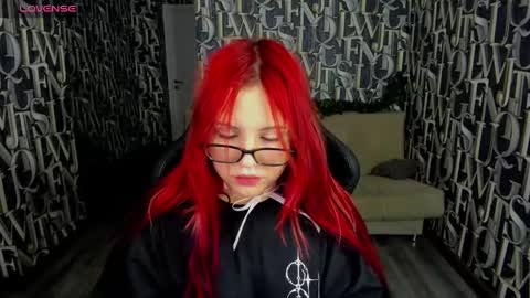 Trina online show from December 27, 1:22 am