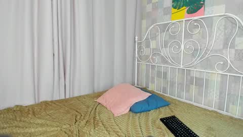 Trina online show from March 7, 4:02 am