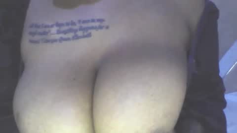 trinahluicy online show from April 11, 8:18 am