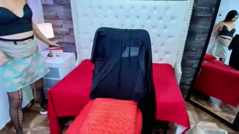 Snapshot of trinity_tsx chatting on April 7, 6:08 pm SOFIA online show from April 7, 6:08 pm