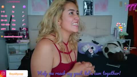 Snapshot of trinitych_ chatting on March 12, 12:00 pm trinitych_ online show from March 12, 12:00 pm